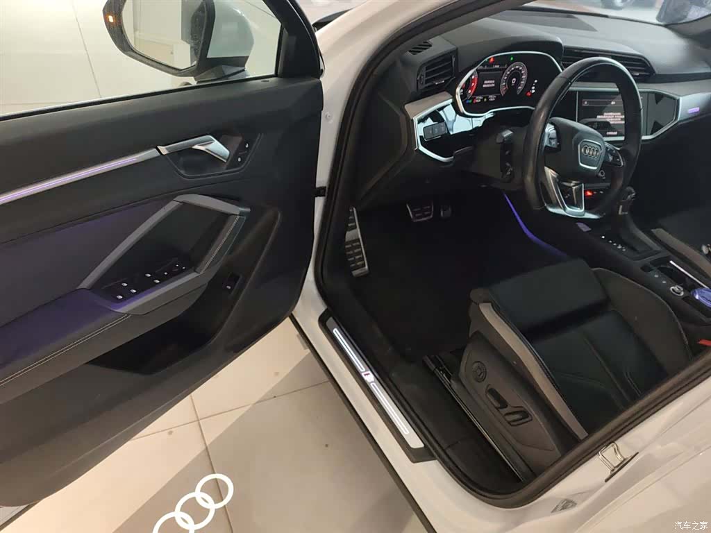 Audi Q3, 2024 12