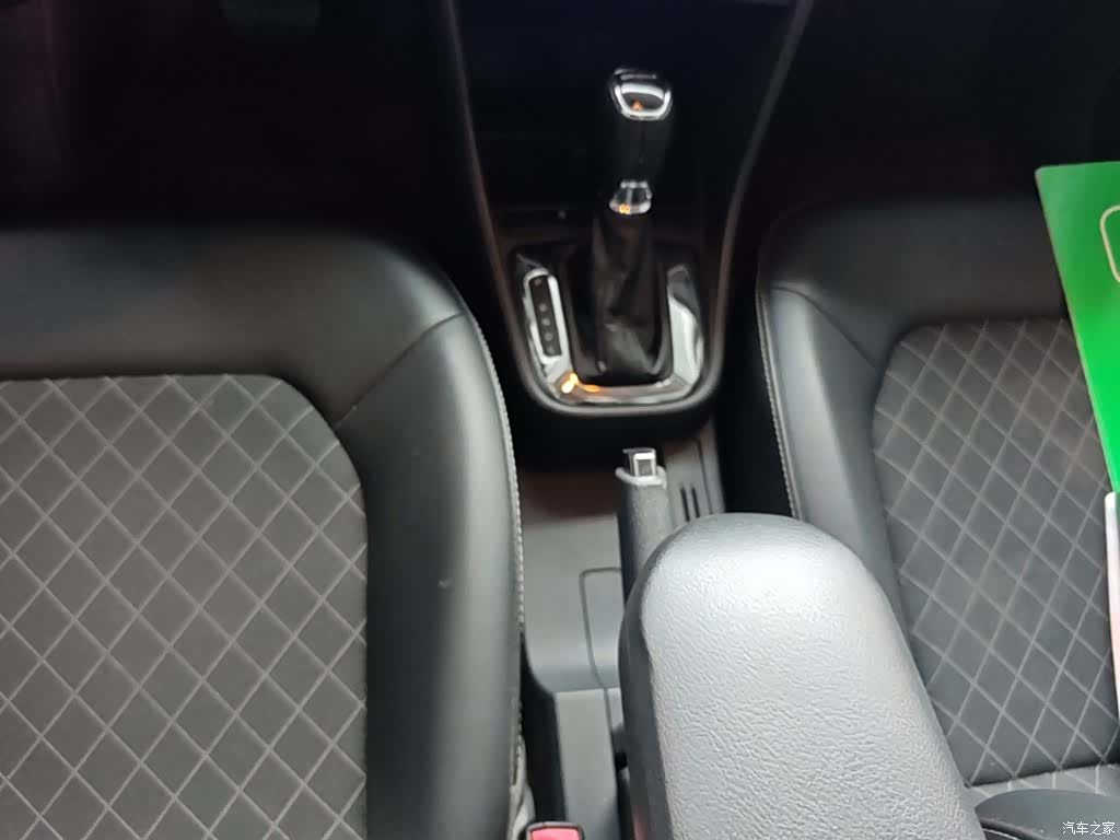Skoda Rapid, 2019 14