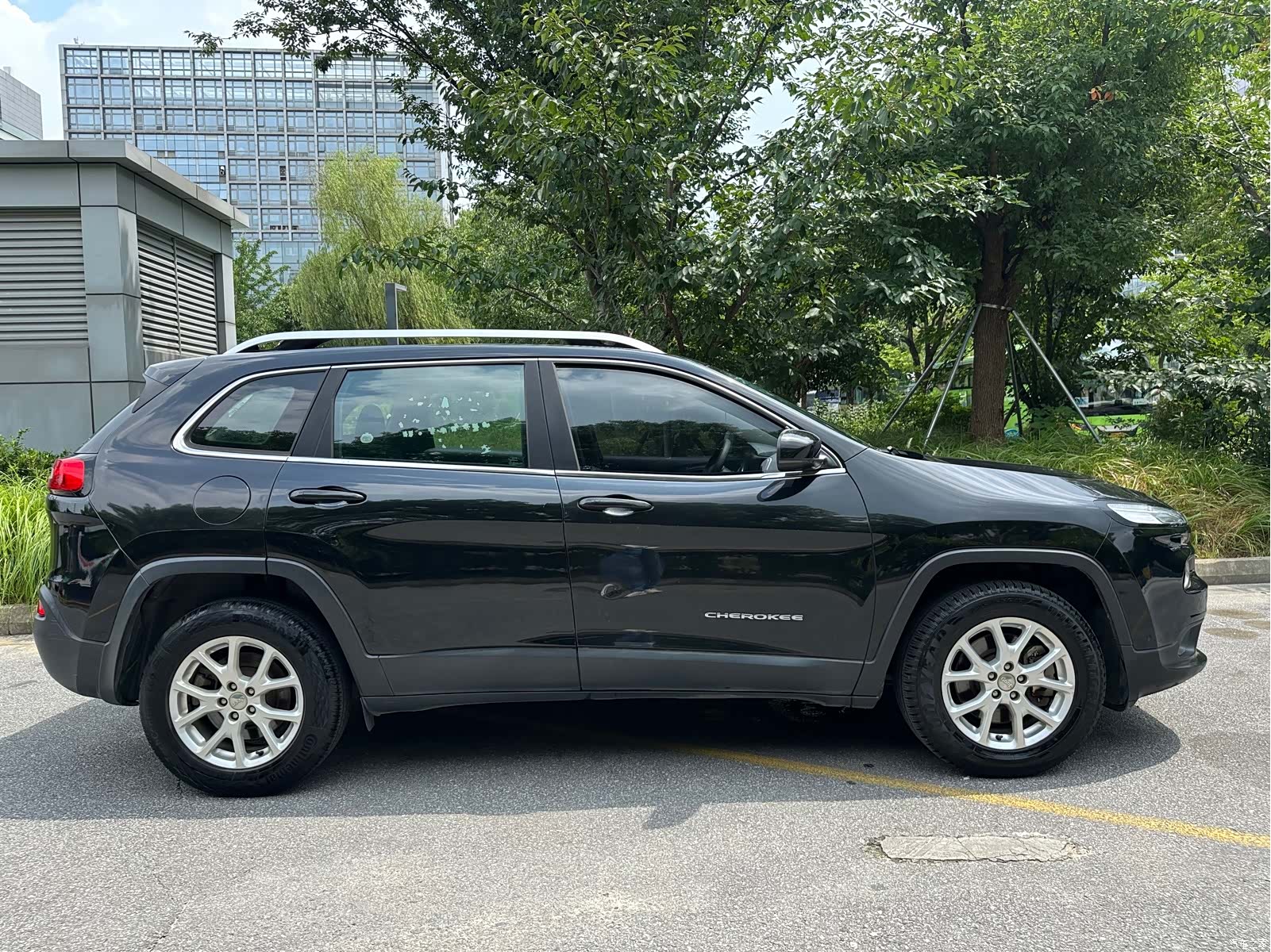 Jeep Cherokee, 2016 4
