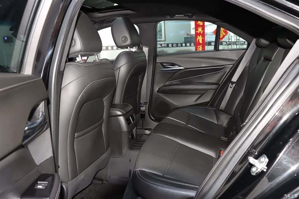 Cadillac CT4, 2022 10