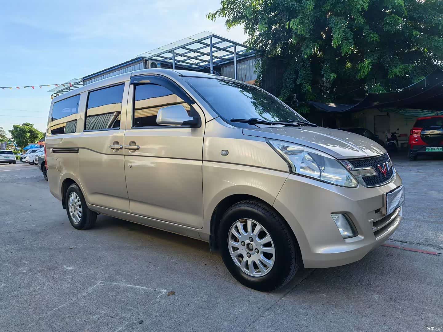 Wuling V, 2016 9
