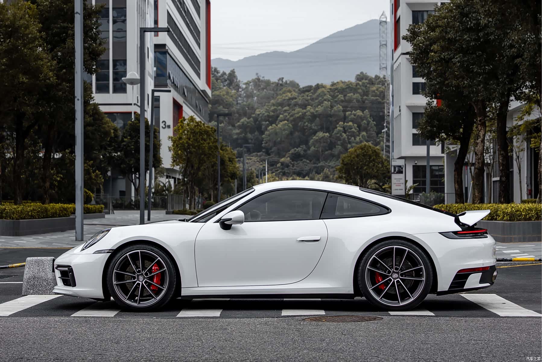 Porsche 911, 2022 10