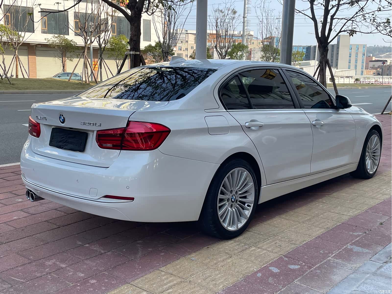BMW 3 Series, 2018 7