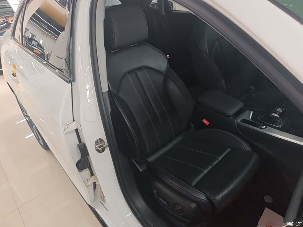 Audi A4L, 2022 25