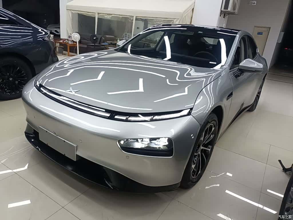 Xpeng P7, 2023 1