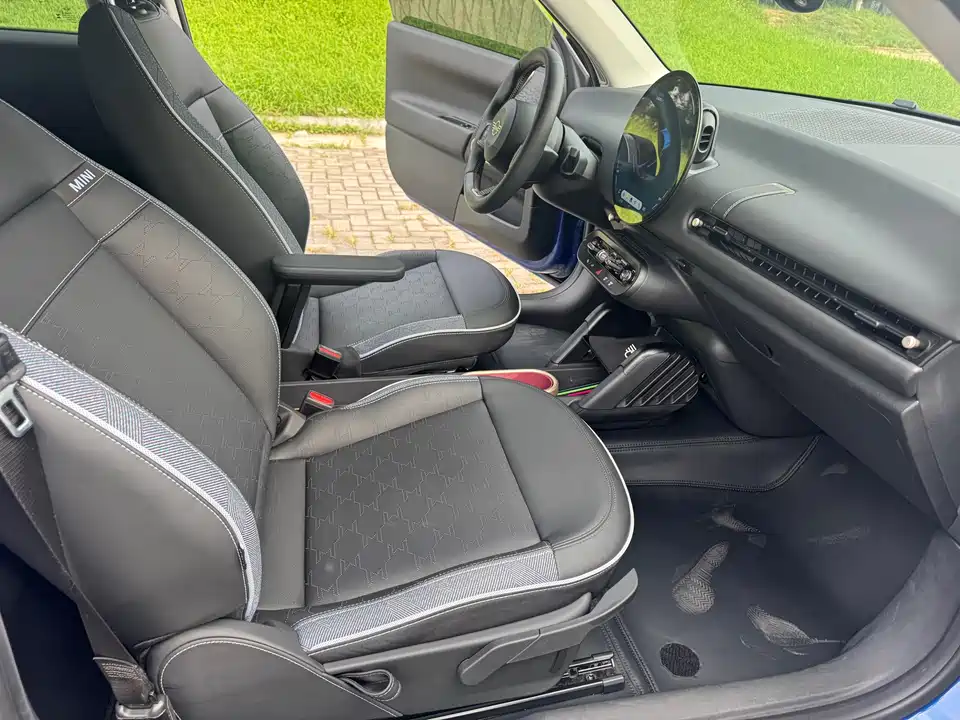 MINI Electric COOPER