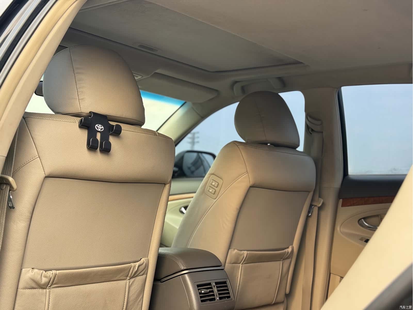 Toyota Camry, 2011 9