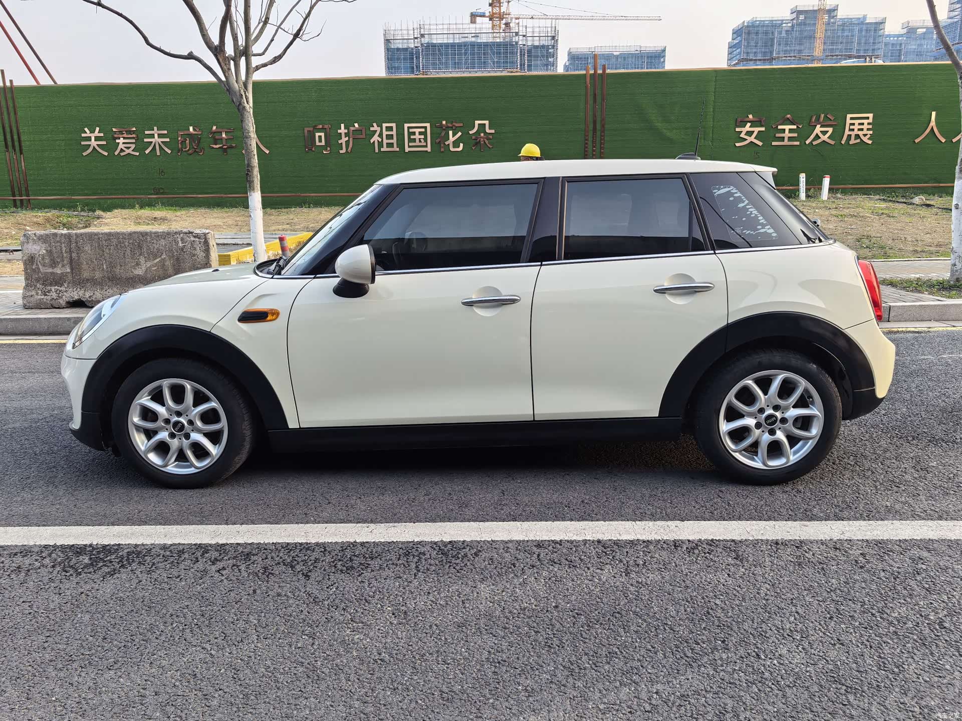 Mini ONE, 2018 12