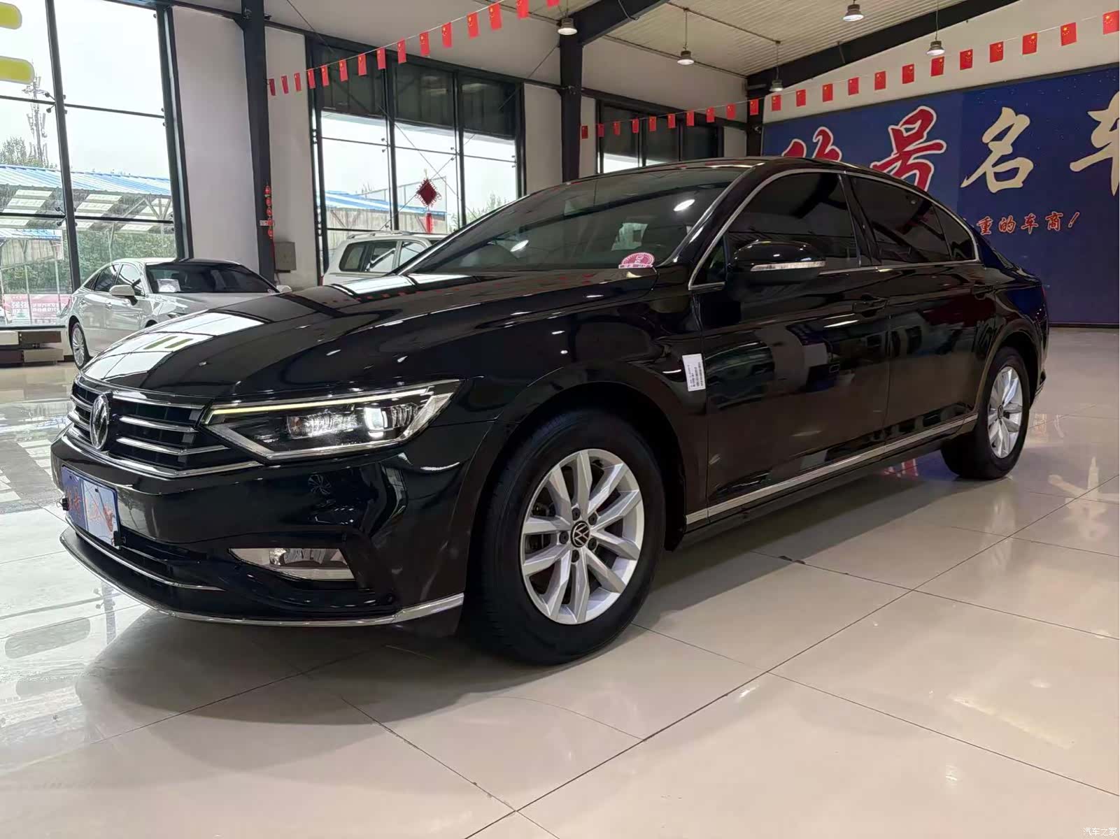 Volkswagen Magotan, 2021 1