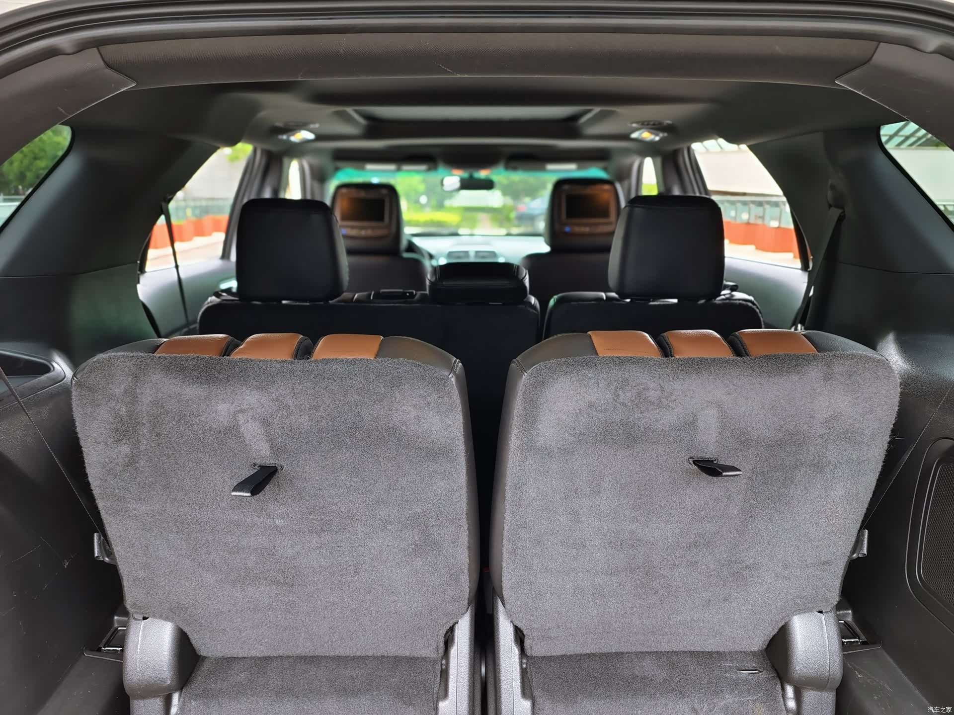Ford Explorer, 2015 13