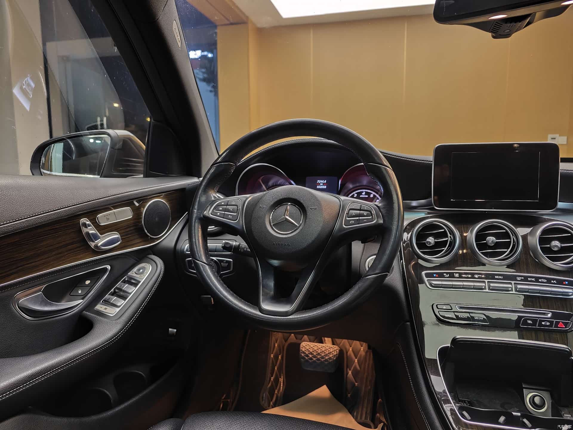 Mercedes-Benz GLC, 2017 14