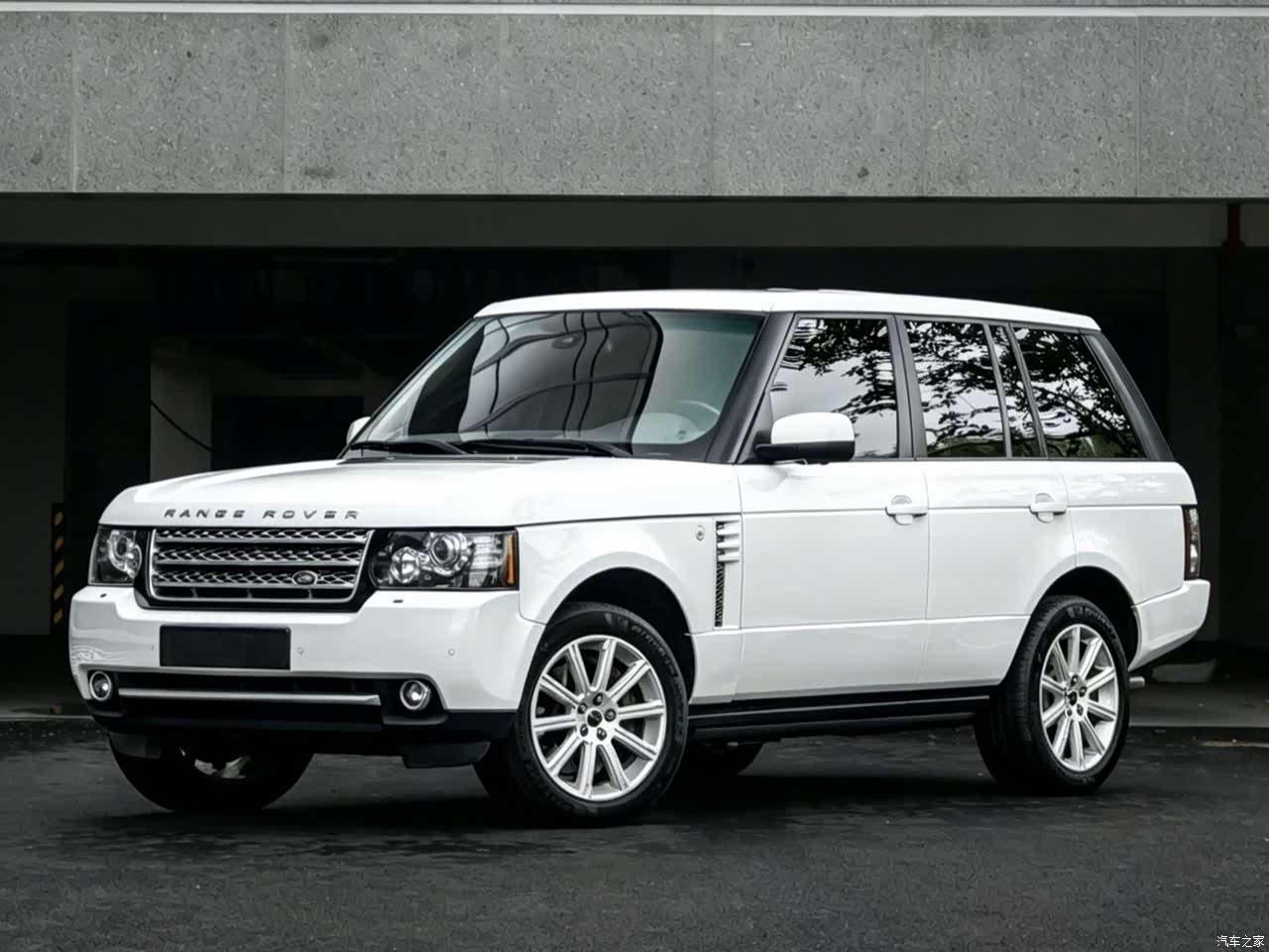 Land Rover Range Rover, 2013 1