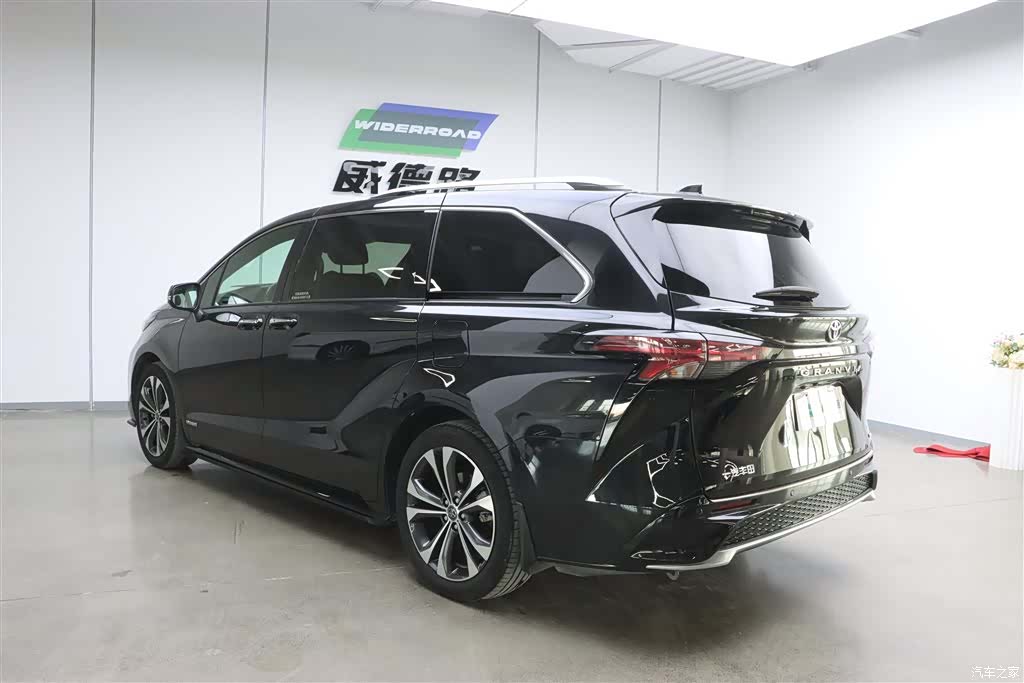 Toyota Granvia, 2023 6