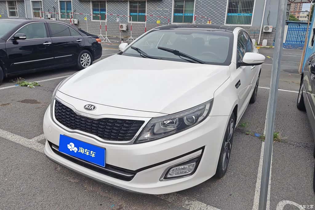 Kia K5, 2015 1