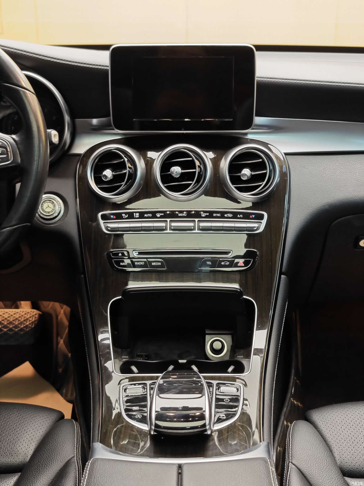 Mercedes-Benz GLC, 2017 19