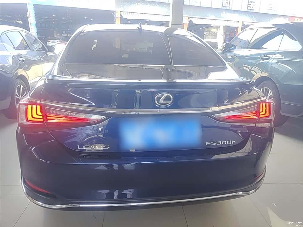 Lexus ES, 2023 6