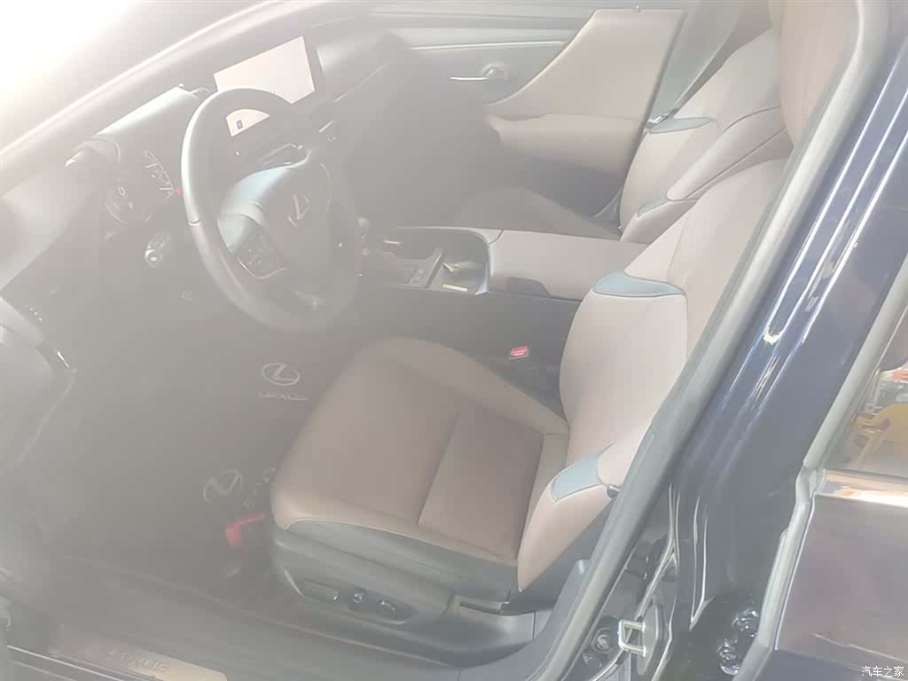 Lexus ES, 2023 15