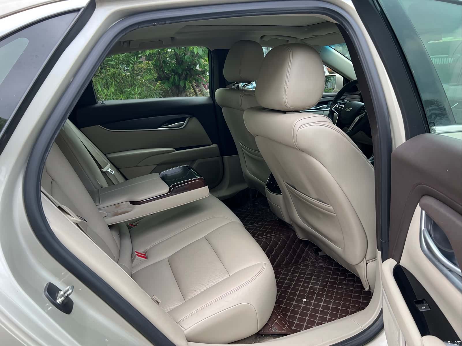 Cadillac XTS, 2016 15
