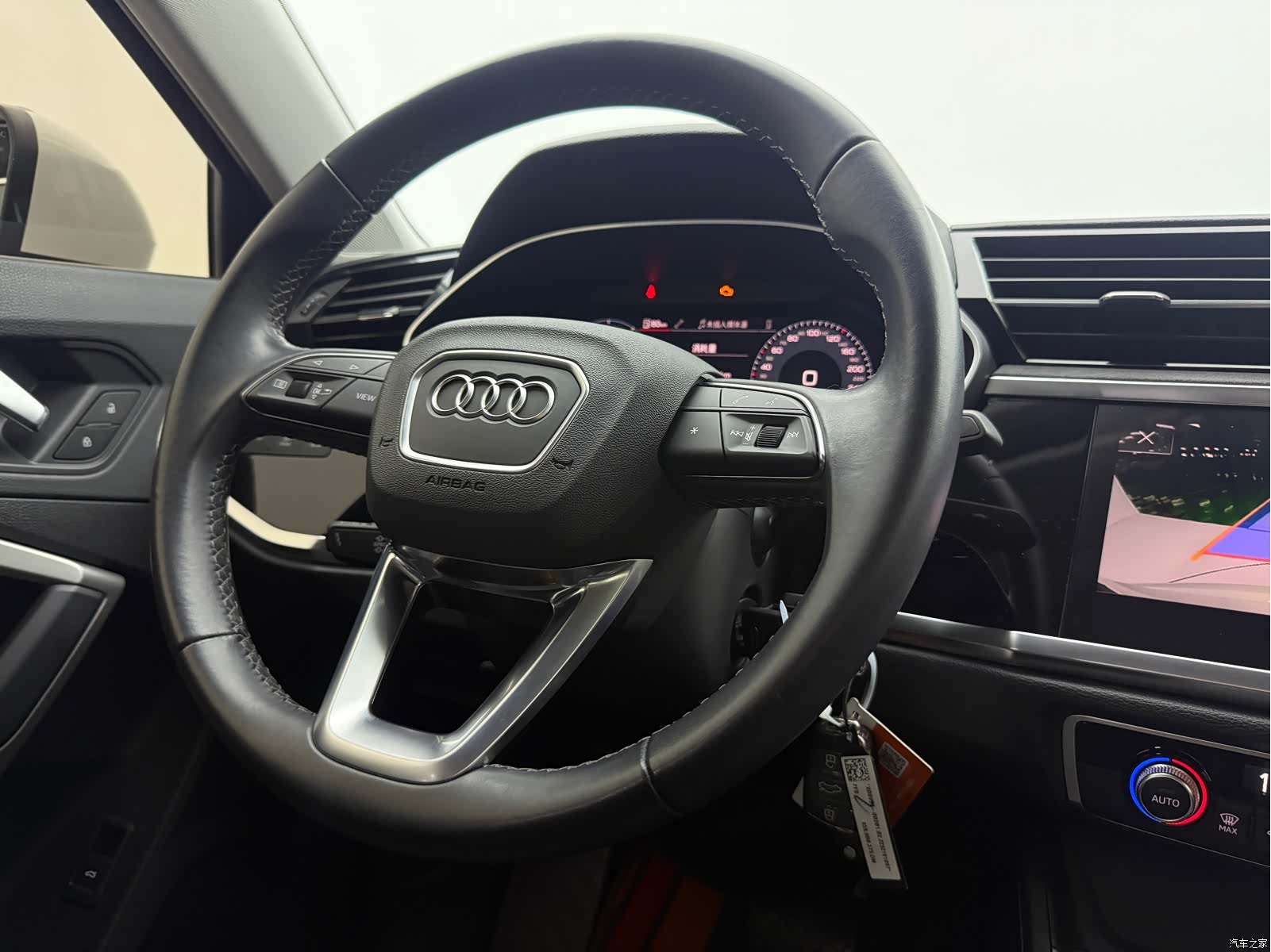 Audi Q3, 2022 16