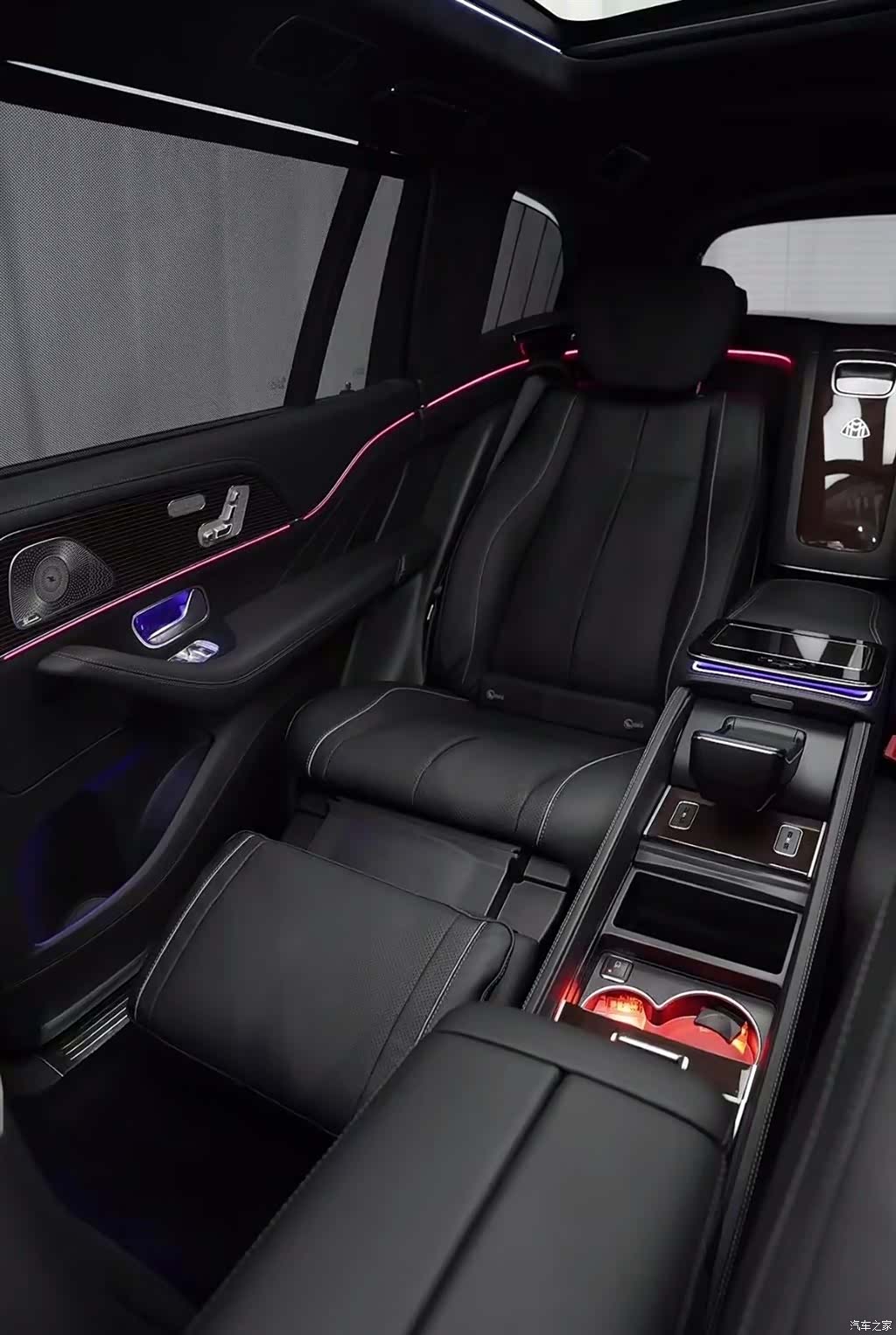 Maybach GLS, 2021 13