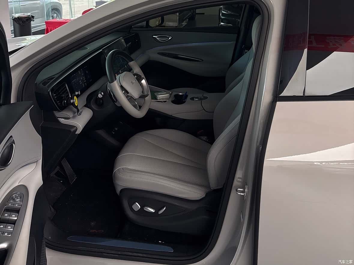 BYD HiAce, 2025 9