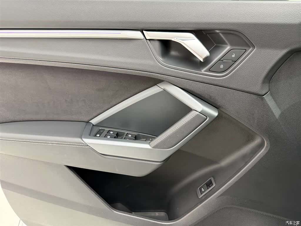 Audi Q3, 2023 21