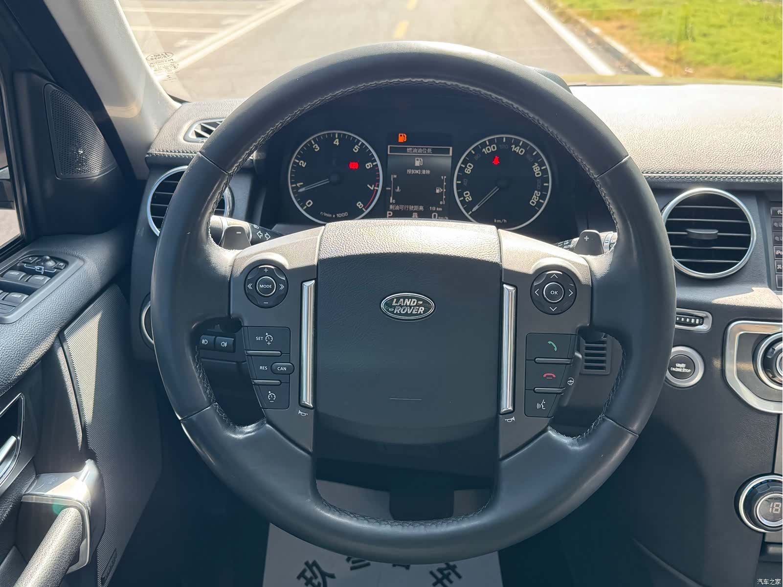 Land Rover Discovery, 2016 16