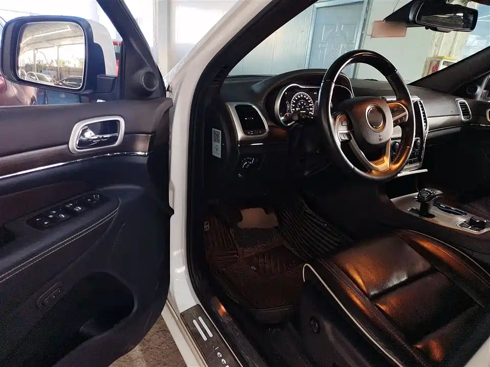 Jeep Grand Cherokee Jeep Grand Cherokee