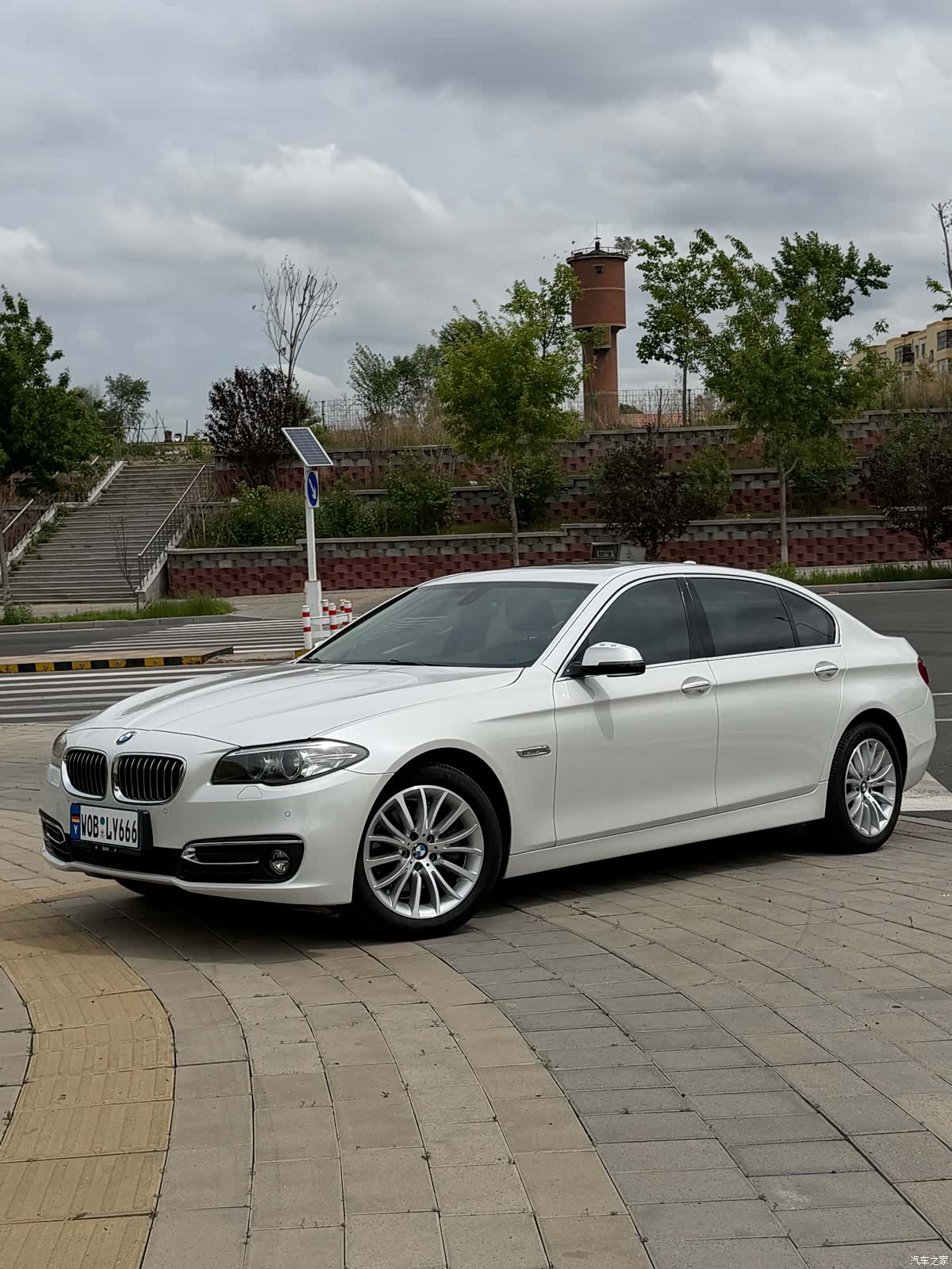 BMW 5 Series, 2016 1
