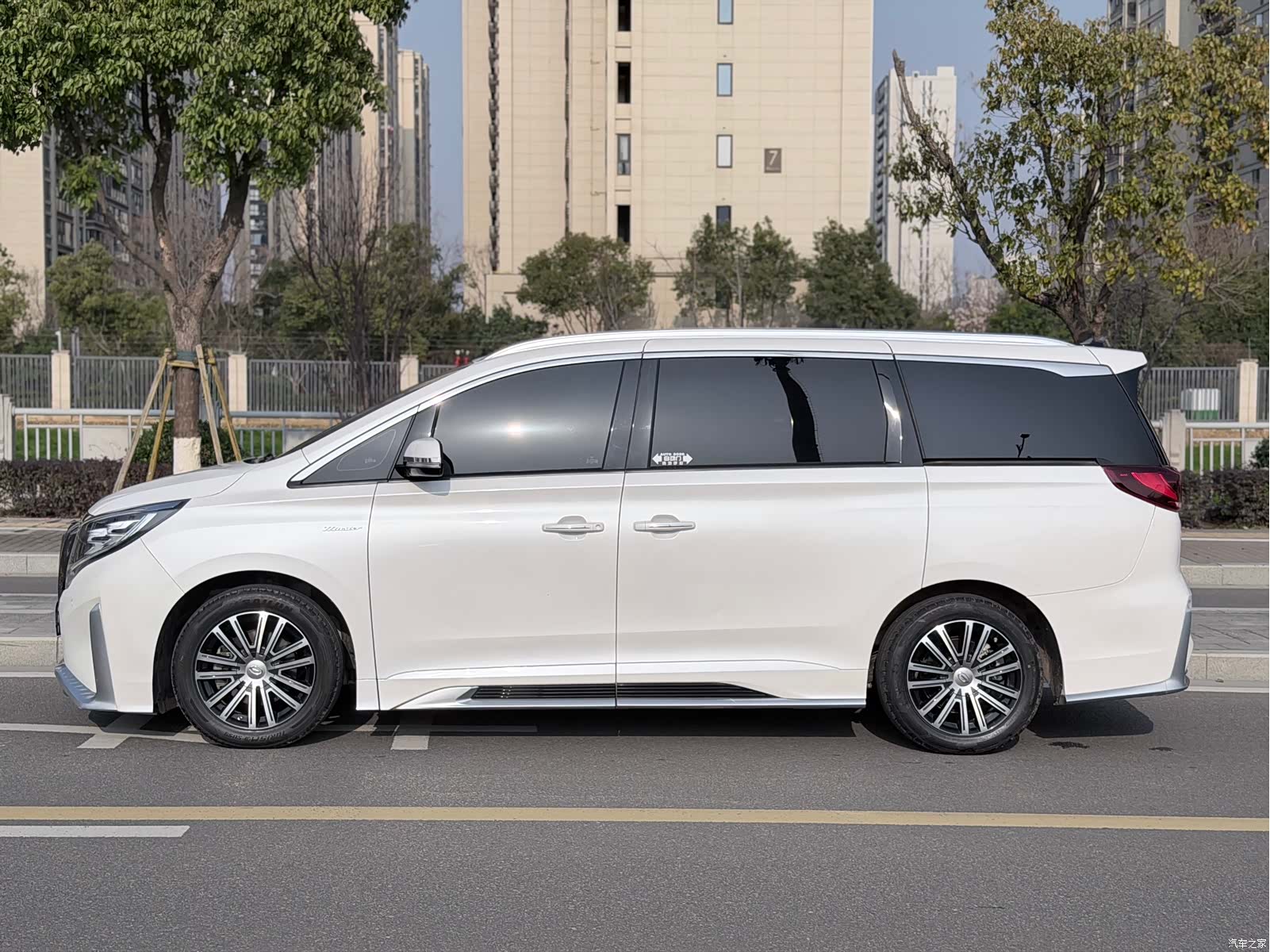 Trumpchi M8, 2021 4