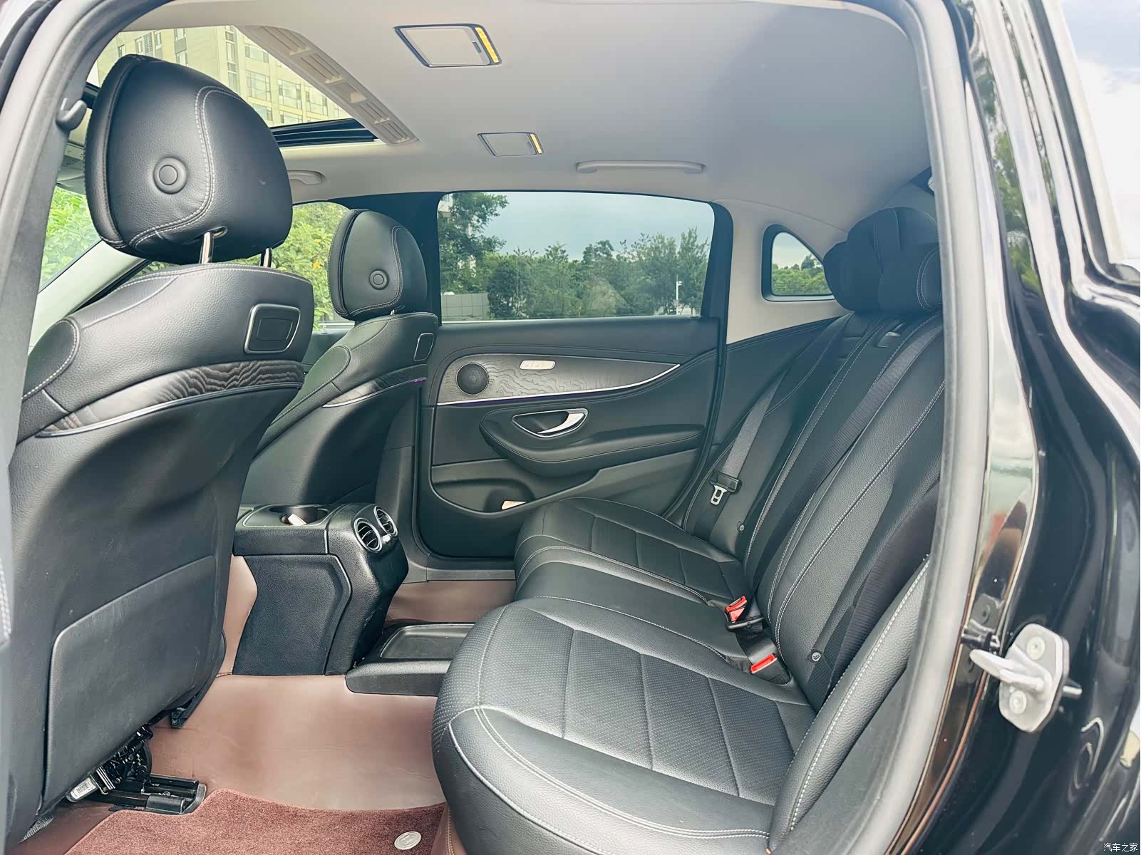 Mercedes-Benz E-Class, 2017 9