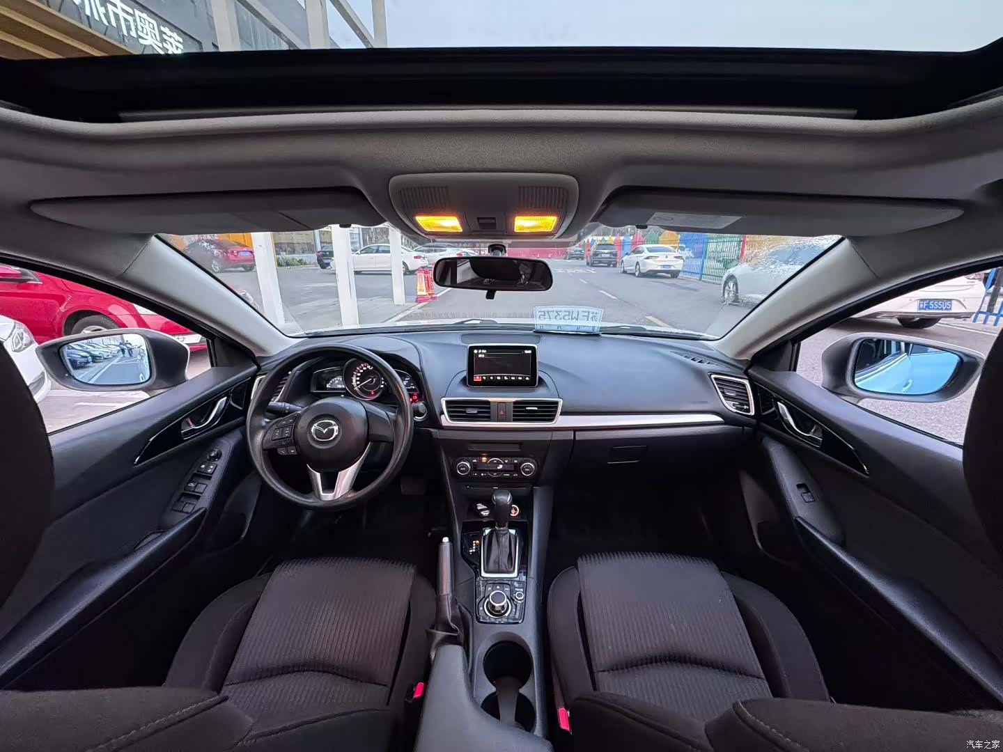 Mazda Mazda3, 2017 6