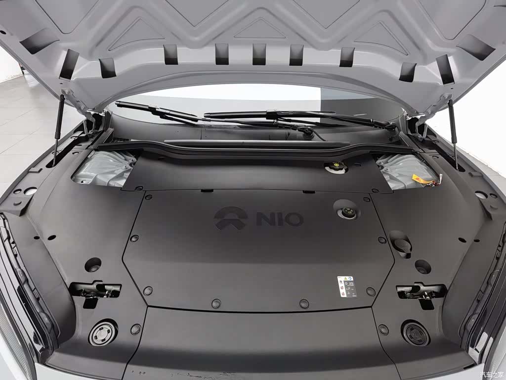 NIO ET5, 2024 6