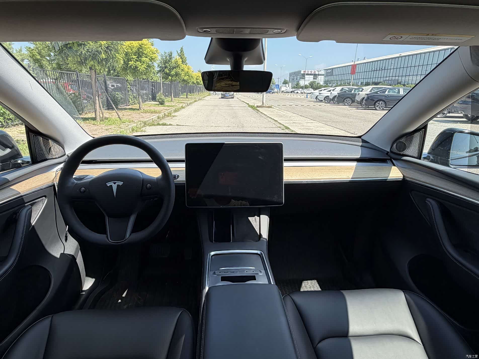 Tesla Model Y, 2022 10