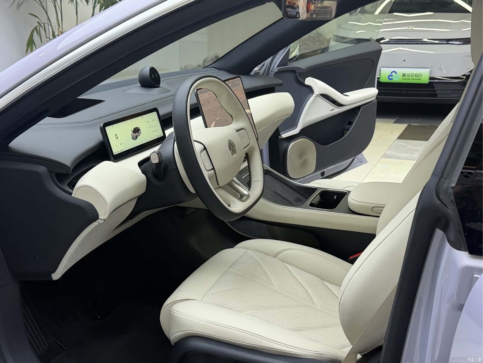 NIO ET5, 2025 все фото