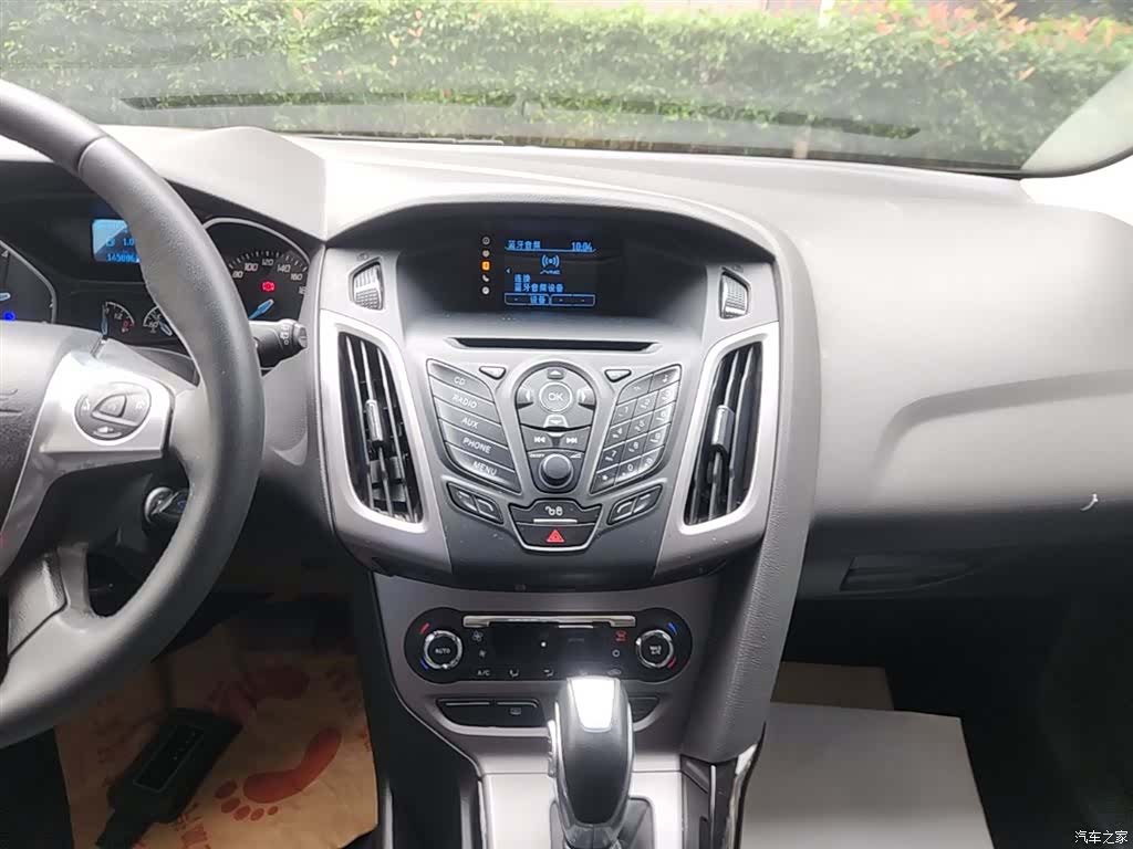 Ford Focus, 2015 13