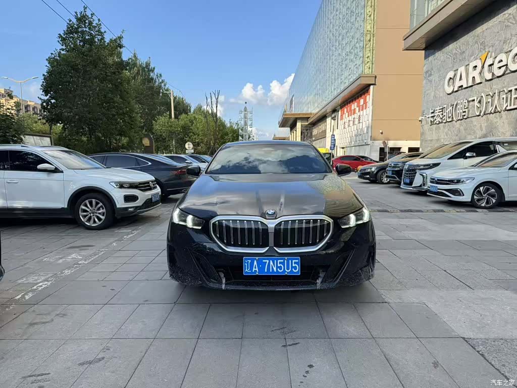 BMW 5 Series, 2025 2