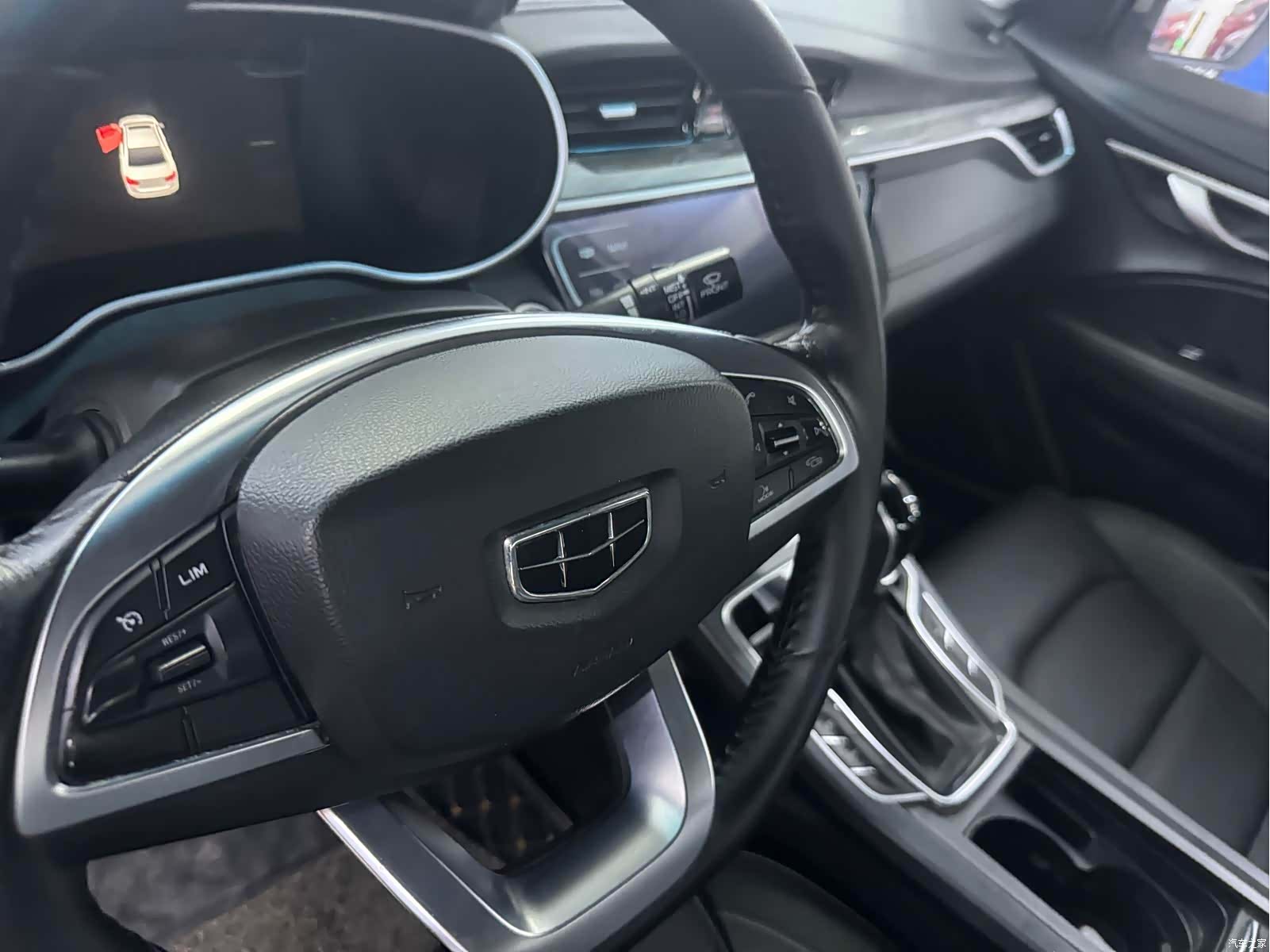 Geely Emgrand, 2019 8