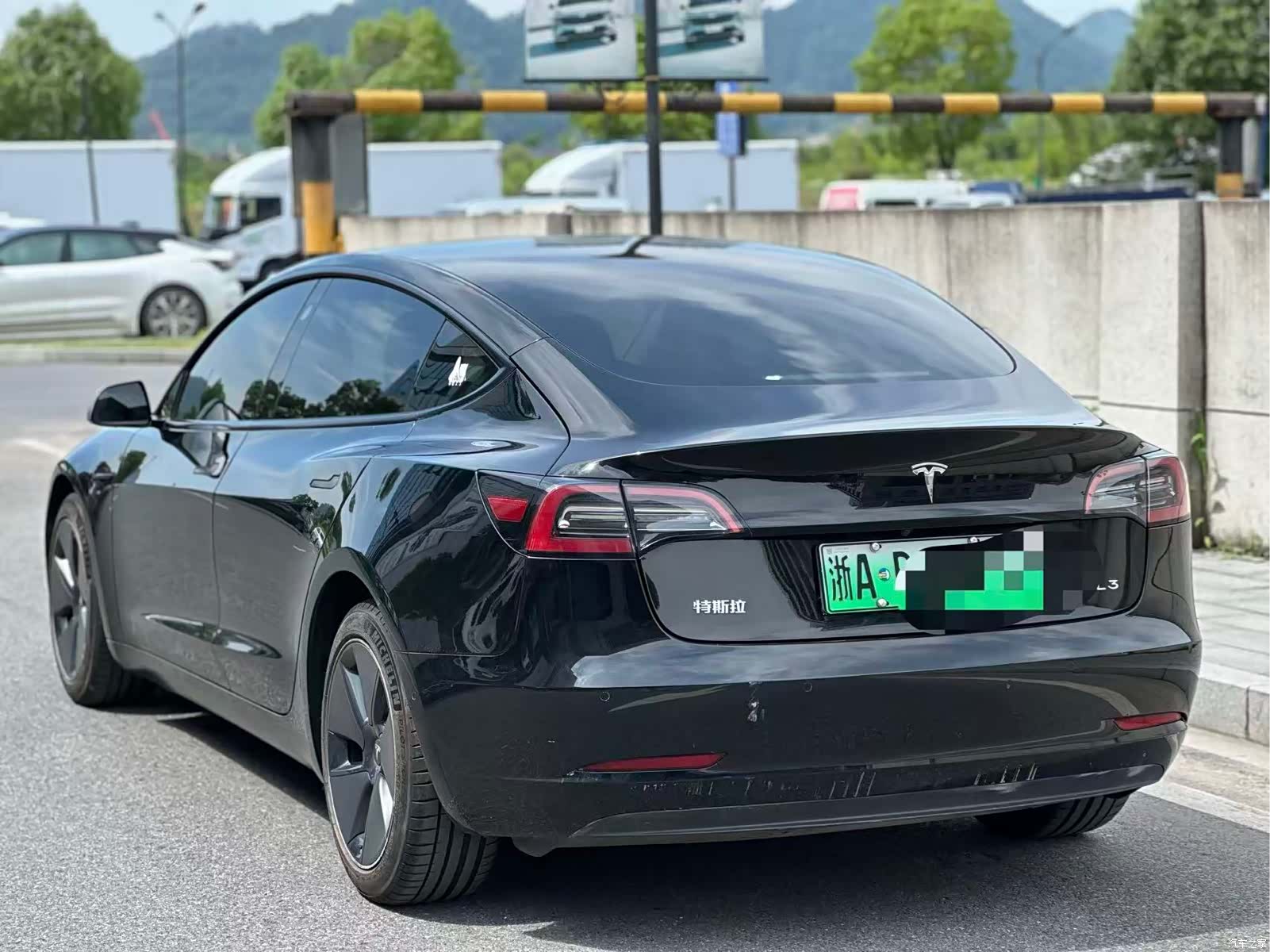 Tesla Model 3, 2023 9