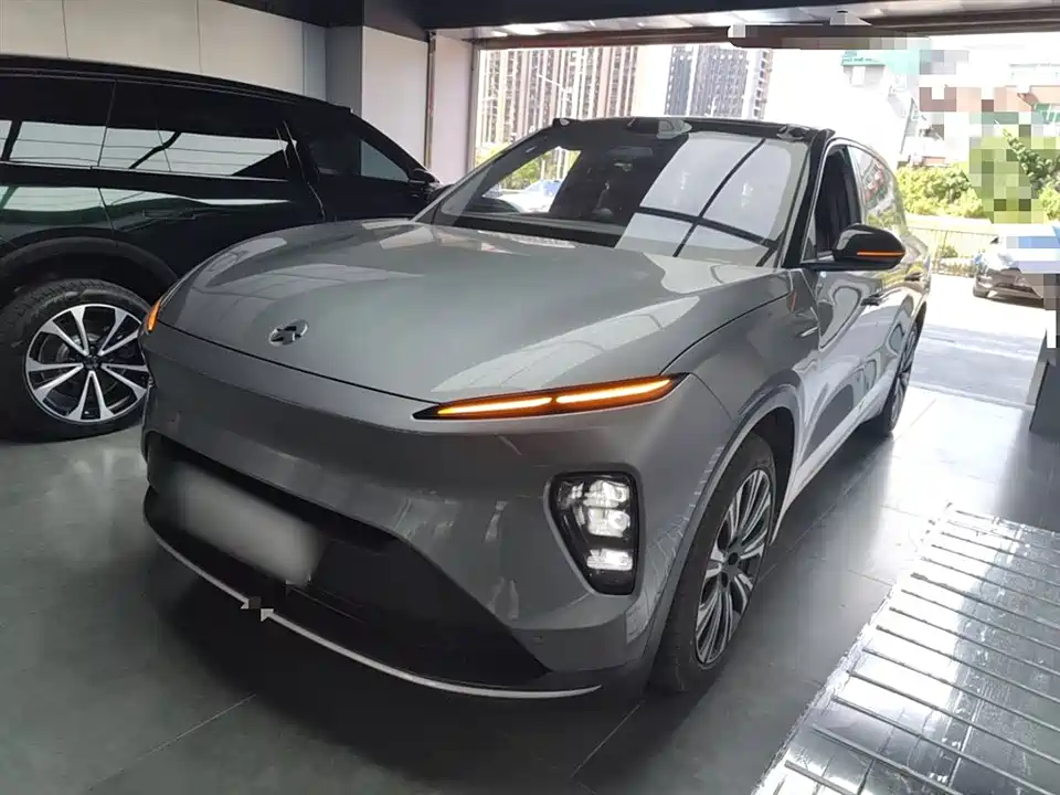 NIO ES8 NIO ES8
