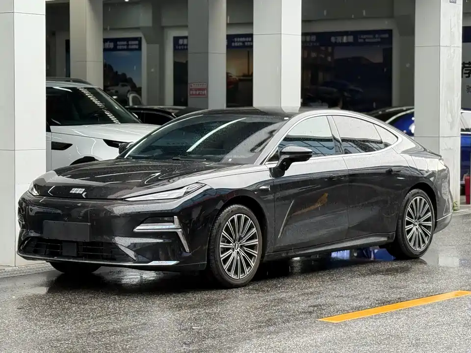 Geely Galaxy Galaxy Sparkle 8