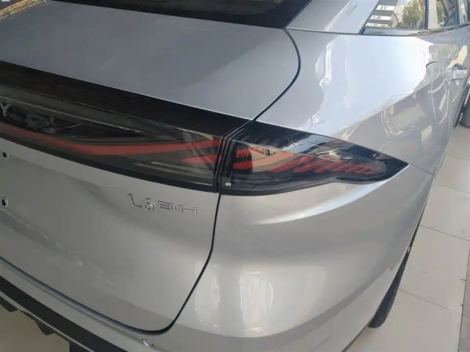 Geely Galaxy Galaxy L6