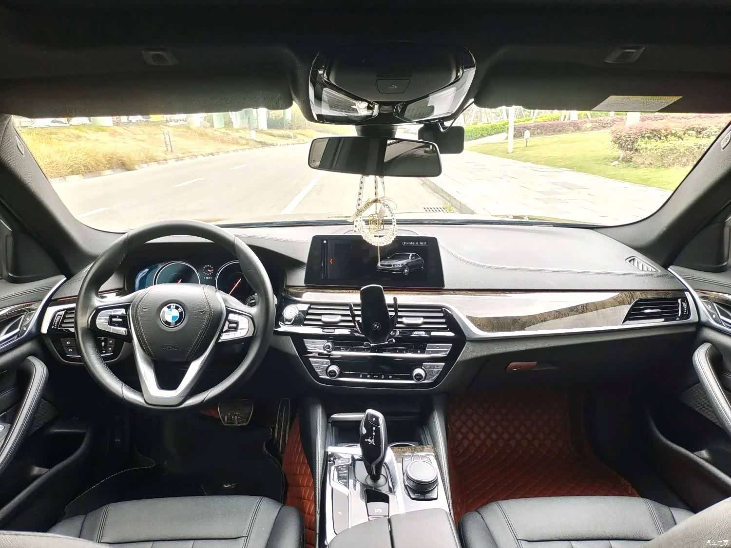 BMW 5 Series, 2019 8