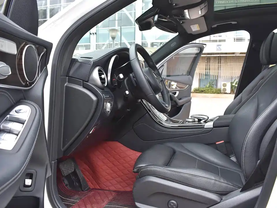 Mercedes-Benz GLC Mercedes-Benz GLC