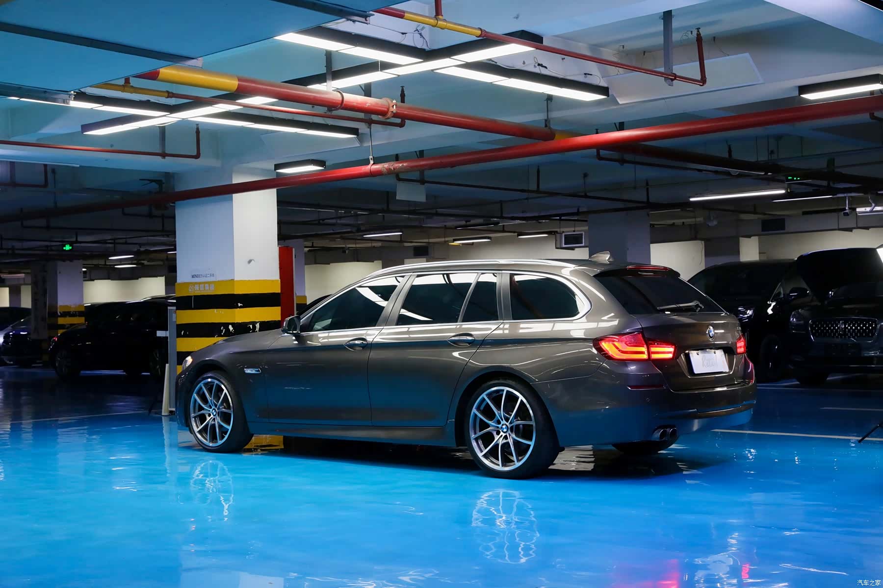 BMW 5 Series, 2012 3