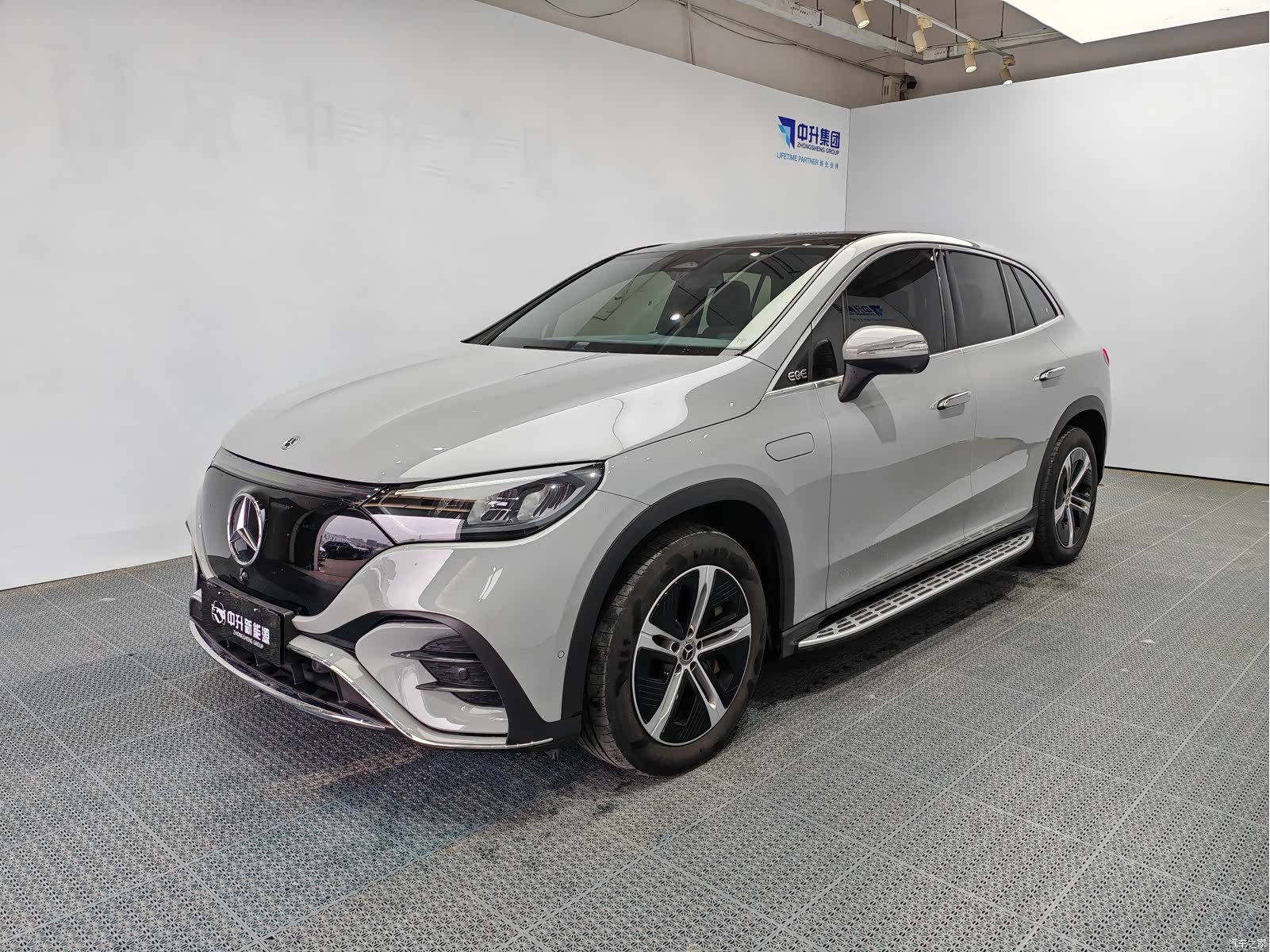 Mercedes-Benz EQE, 2024 1
