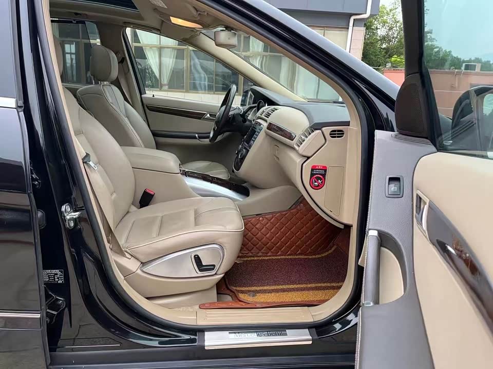 Mercedes-Benz R-class