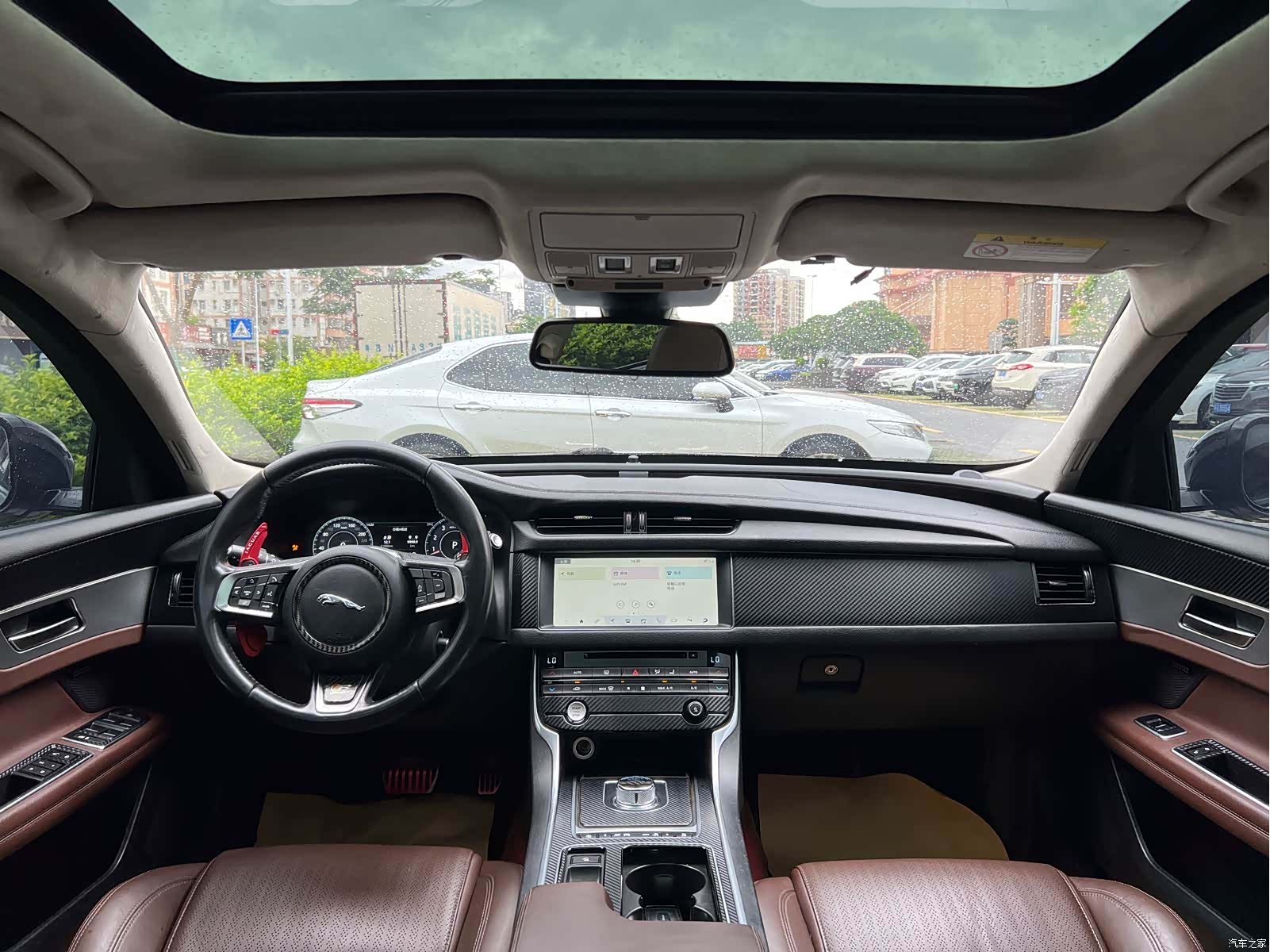 Land Rover XFL, 2018 13