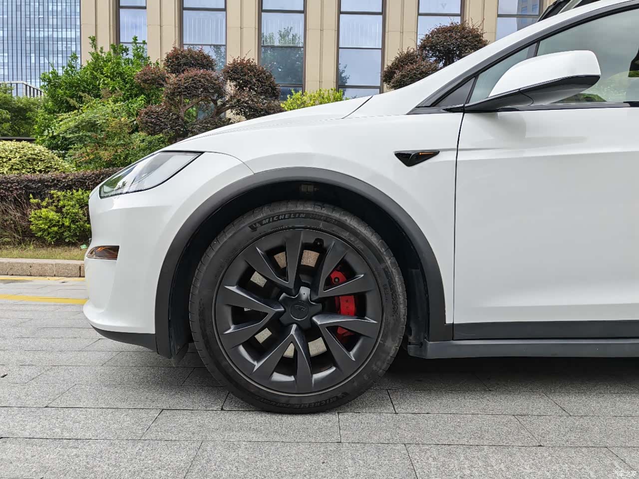 Tesla Model X, 2023 9