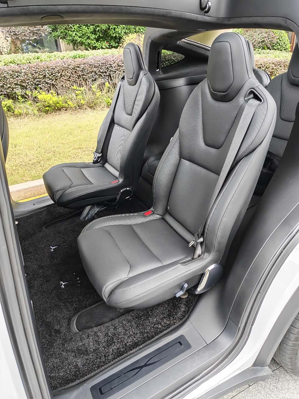 Tesla Model X, 2023 12